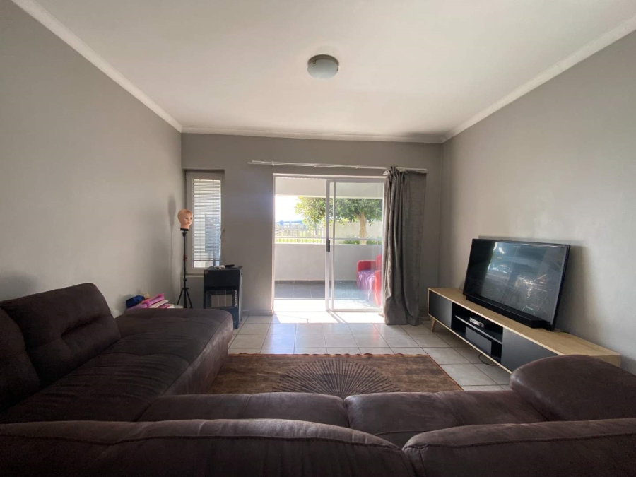 2 Bedroom Property for Sale in Klein Drakenstein Western Cape